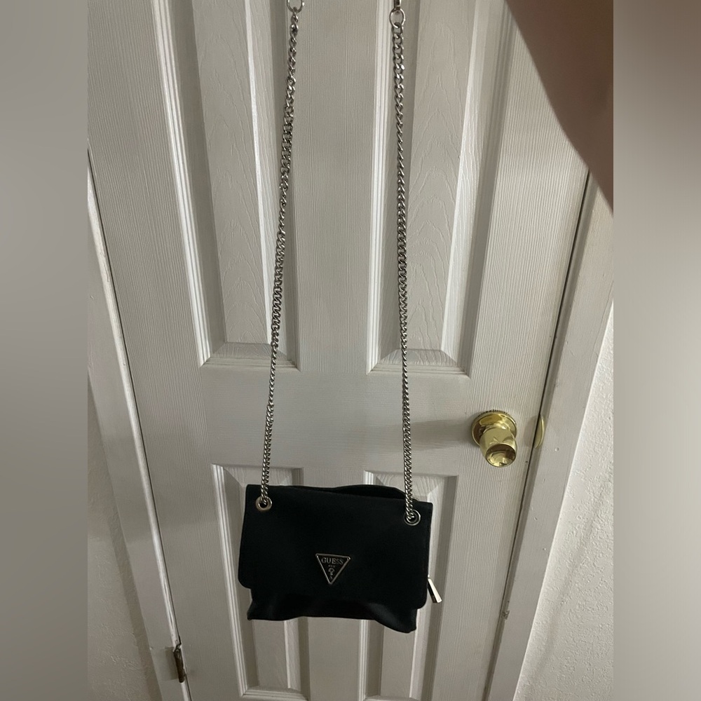 Black and silver Guess Handbag - Picture 2 of 7